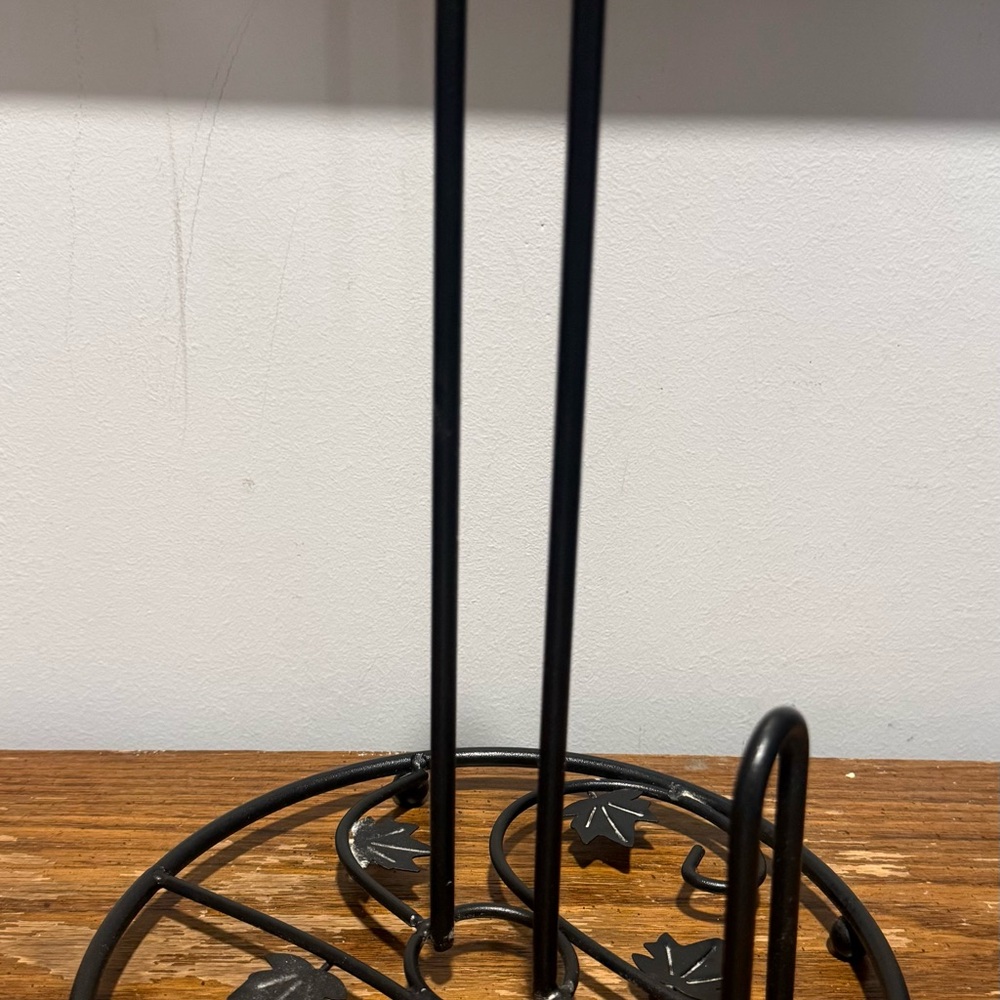 Black Metal Paper Towel Holder